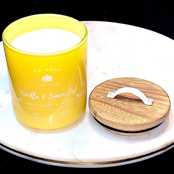 DW HOME CANDLE VANILLA & LEMON ZEST  RICHLY SCENTED 1 WICK 9.3oz NEW - Picture 2 of 5